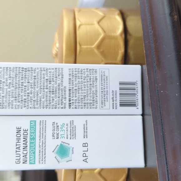 APLB Glutathione Niacinamide Ampoule Serum 1.35 FL.OZ - Picture 5 of 5